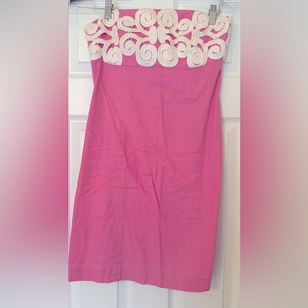 Lilly Pulitzer Pink Dress with White Lace Detail. Size 4
